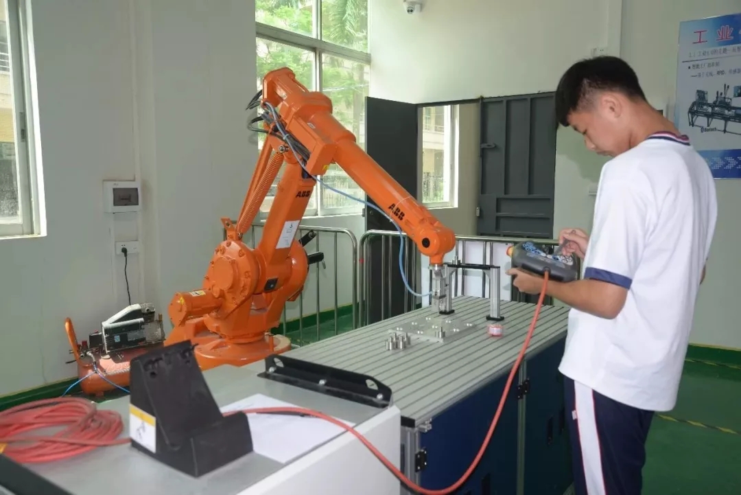 91精品国产自产在线老师啪