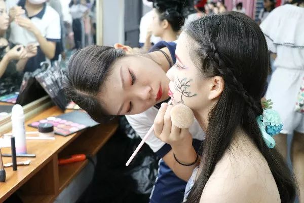 91精品国产自产在线老师啪