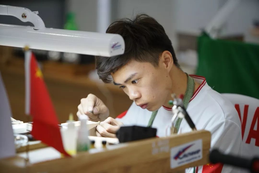 91精品国产自产在线老师啪