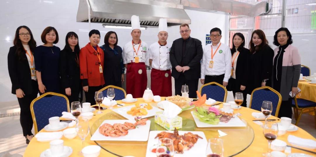 91精品国产自产在线老师啪