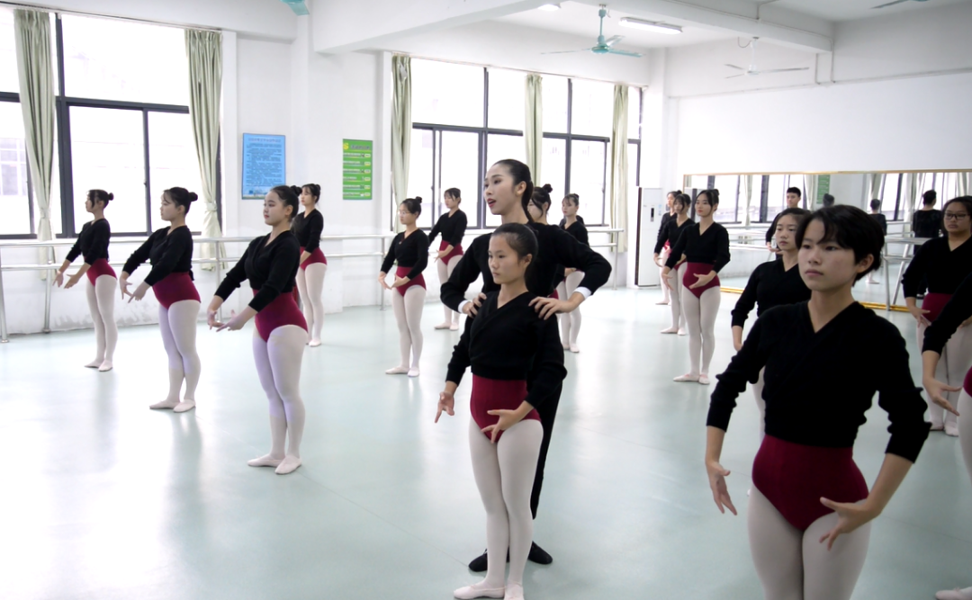 91精品国产自产在线老师啪