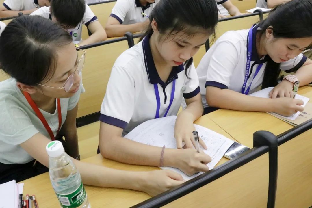 91精品国产自产在线老师啪